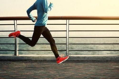 10 دقیقه دویدن سبب تقویت عملکرد مغز و بهبود خلق و خو می شود