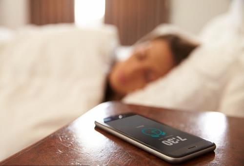 آپنه انسدادی خواب ممکن است خطر زوال شناختی را افزایش دهد