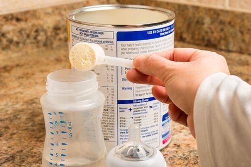 عرضه شیرخشک بدون کد ملی نوزاد ممنوعست
